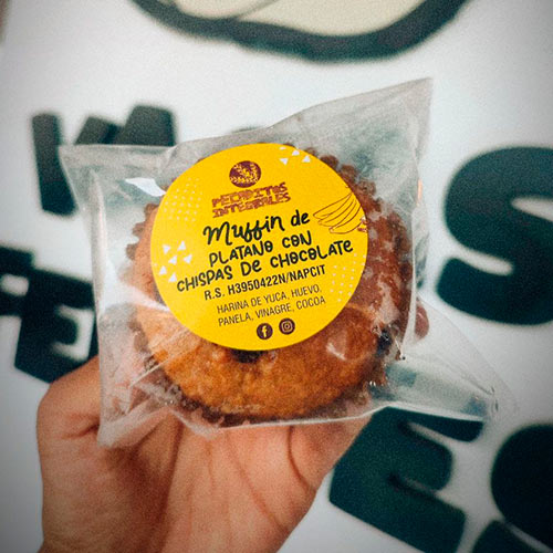 Muffin de Plátano con Chispas de Chocolate - Pecaditos Integrales